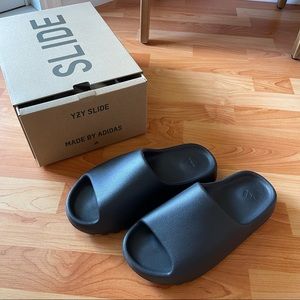 YZY Slide NWT YEEZY